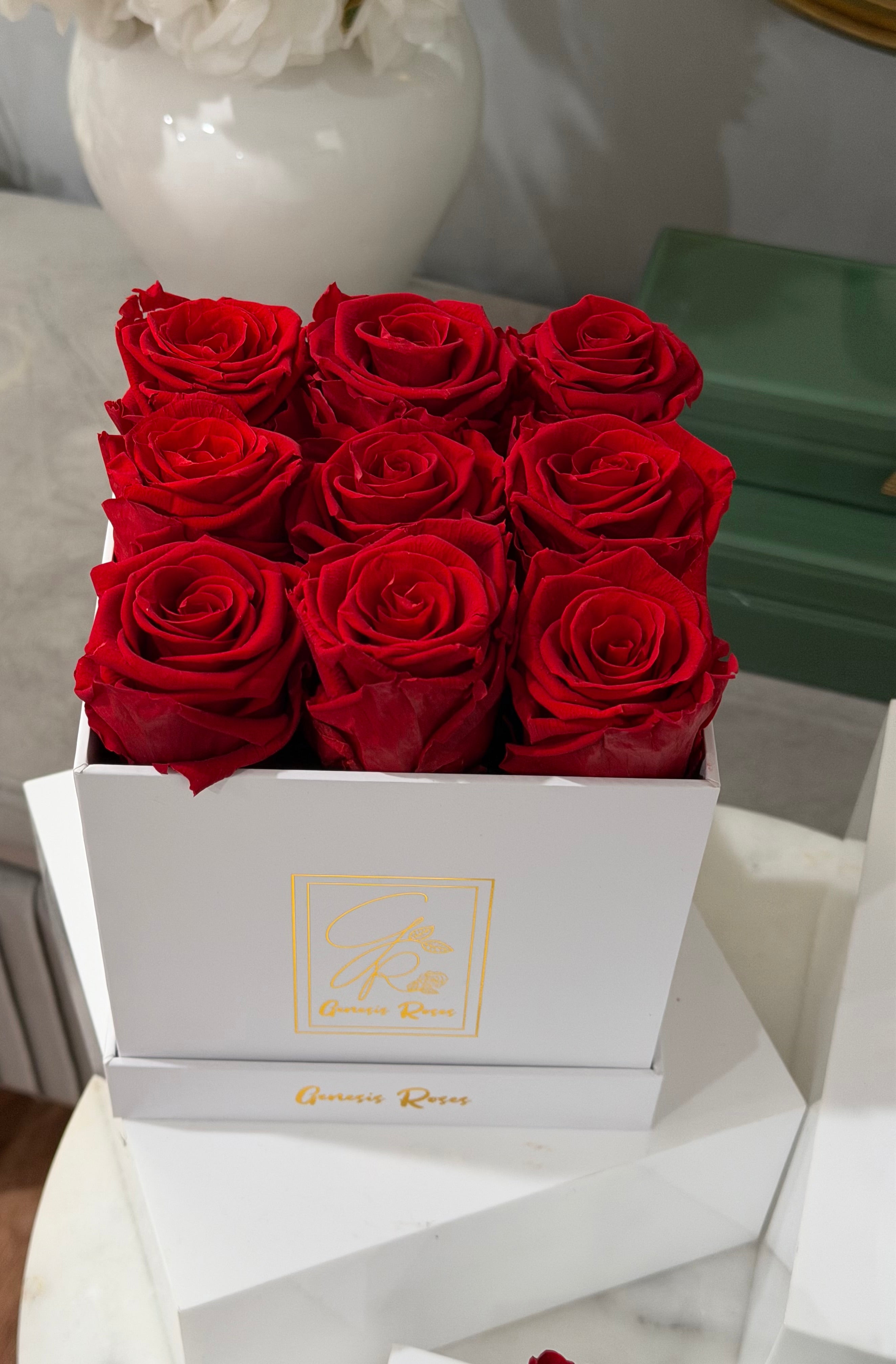 Square Box Roses- Red/ White